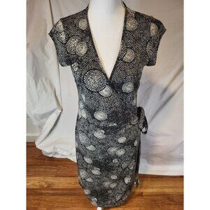 City Unltd Size M Short Sleeve True Wrap Dress‎
